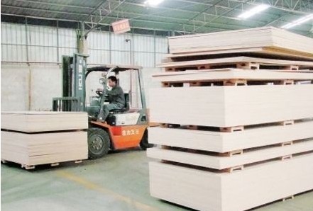 贵港市人造板产量一季度增长70%