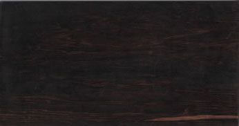 对比马达加斯加酸枝木和缅甸酸枝木